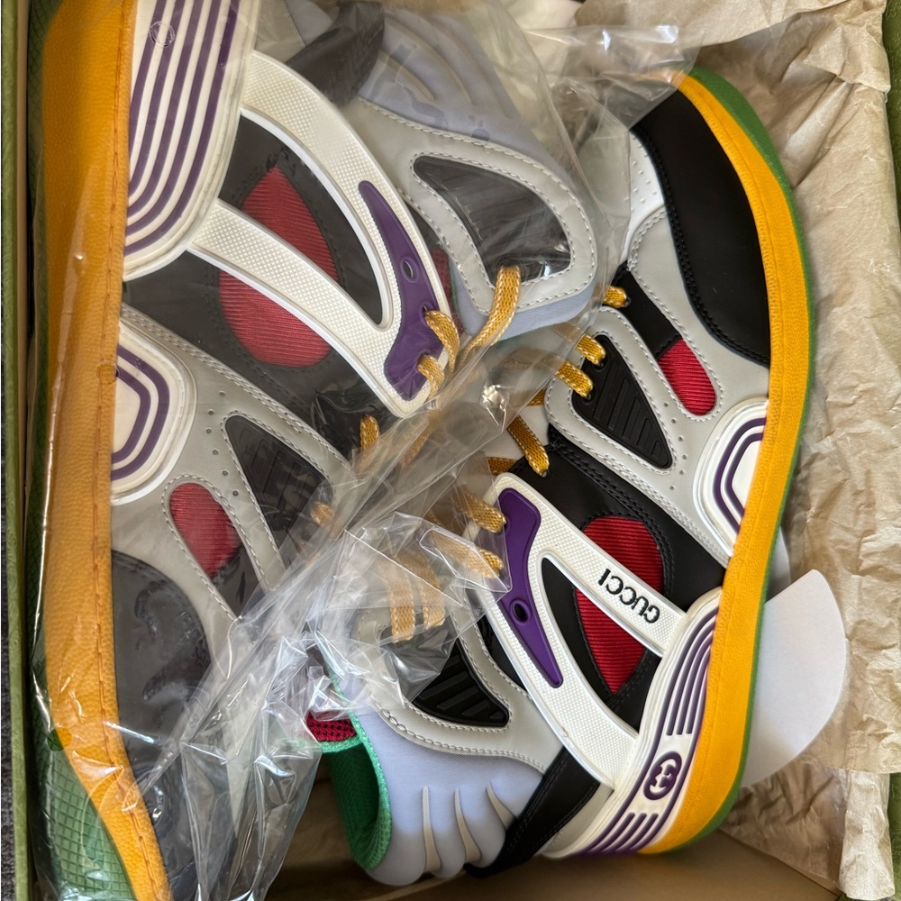 Gucci - Picture 4 of 7